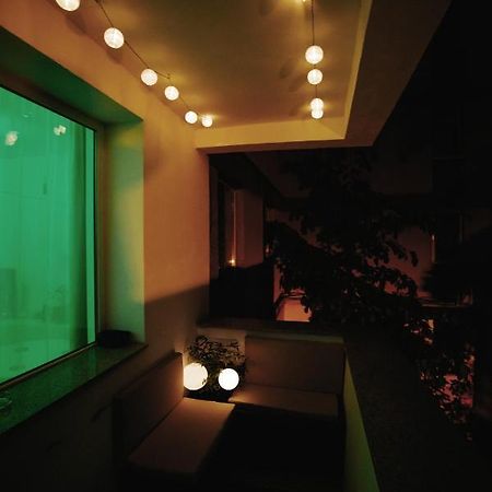 Zaza Apartament - Central Area, With Balcony Târgu Jiu エクステリア 写真