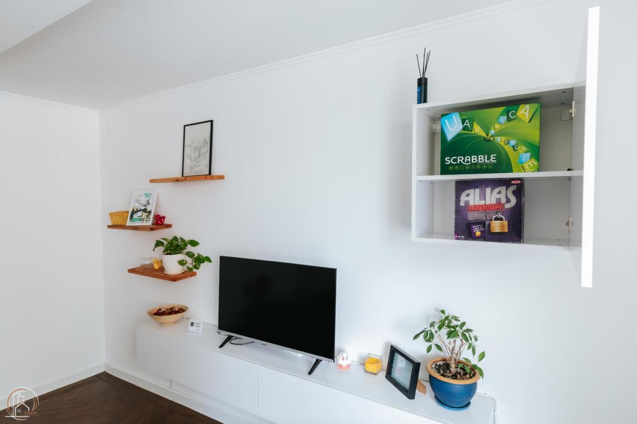Zaza Apartament - Central Area, With Balcony Târgu Jiu エクステリア 写真